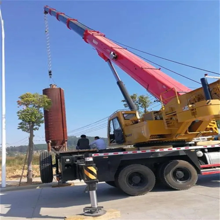 金乡专业吊车租赁多少钱