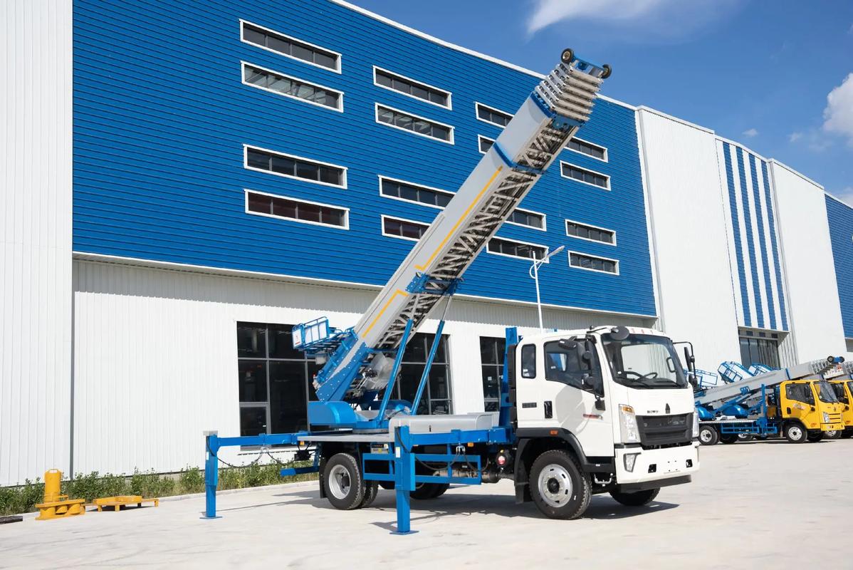 金乡小型云梯车上料车租赁多少钱