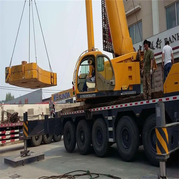 金乡当地吊车出租|机器吊装|75吨|工厂搬迁服务